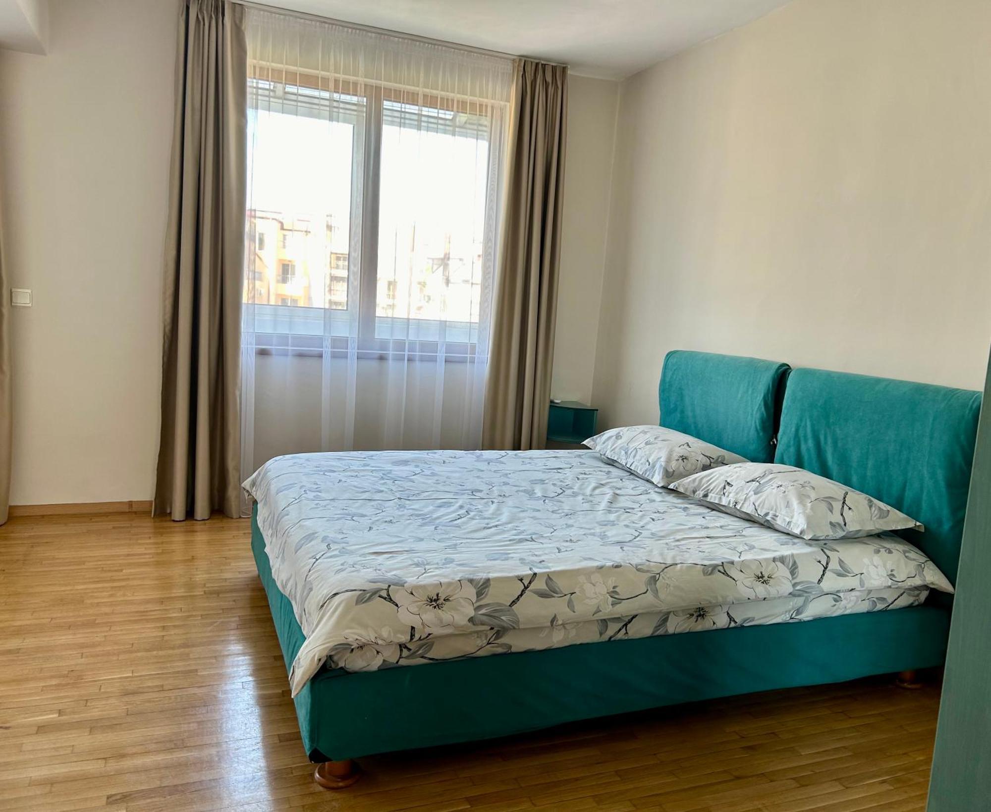 Fenix 2 Bedroom Apartment Varna Center エクステリア 写真